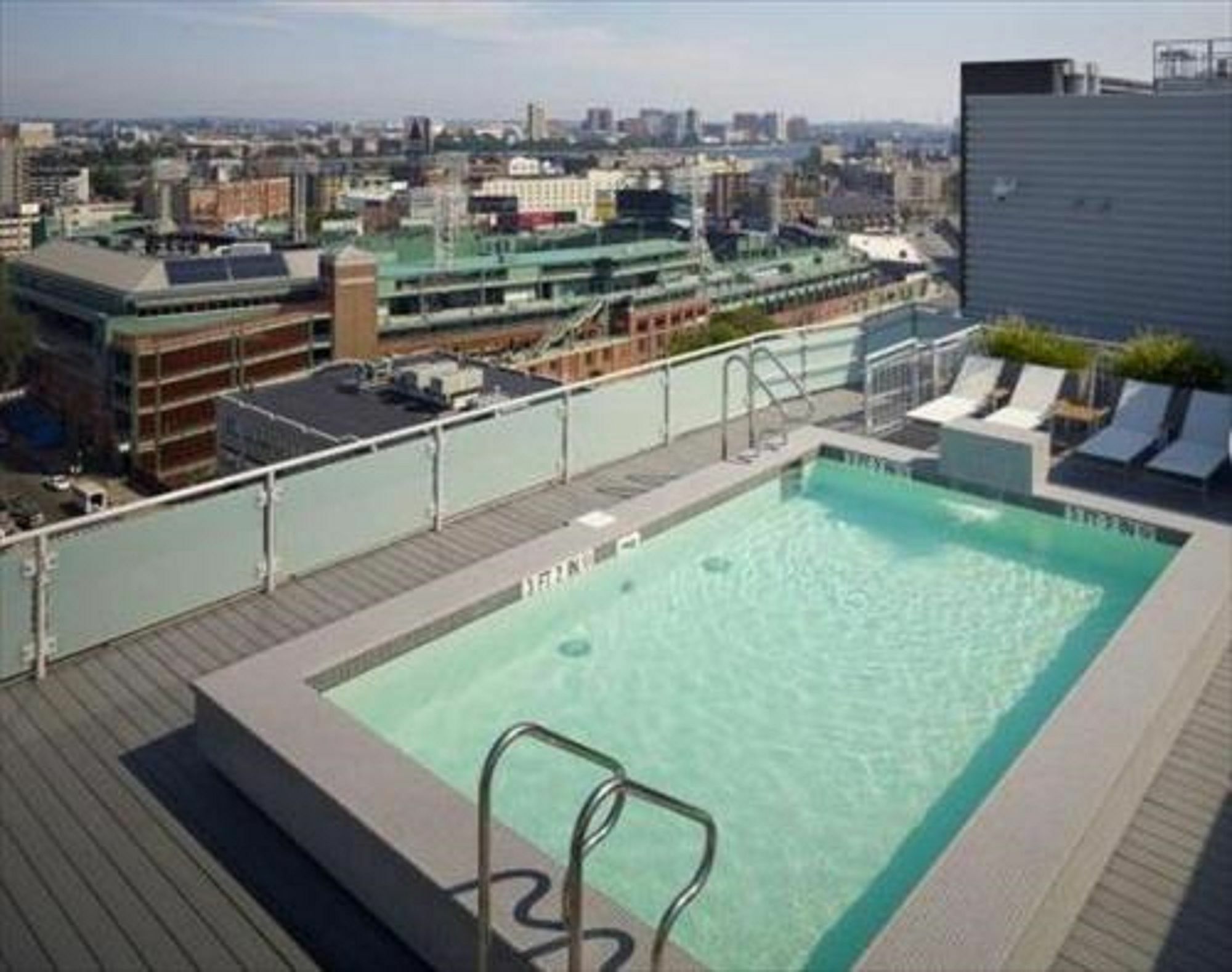 Global Luxury Suites At Kenmore Square Boston Dış mekan fotoğraf